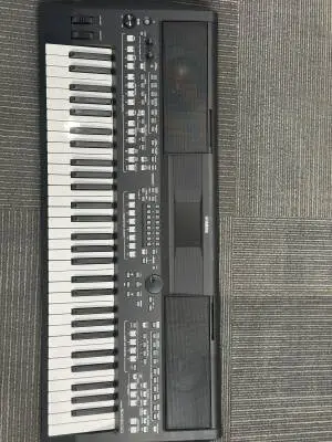 Yamaha - PSRSX600