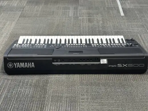 Yamaha - PSRSX600 2