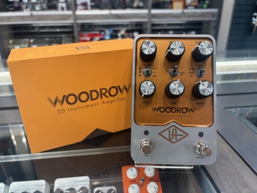 Universal Audio UAFX Woodrow '55 Instrument Amplifier Pedal