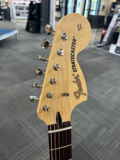 Fender - Tom Delonge Stratocaster Surf Green w/ GB 3