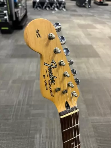 FENDER SQUIER LH STRAT BLACK 2