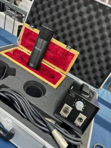 ART Pro Audio - T4 ART