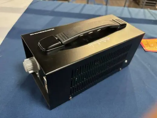 ART Pro Audio - T4 ART 2