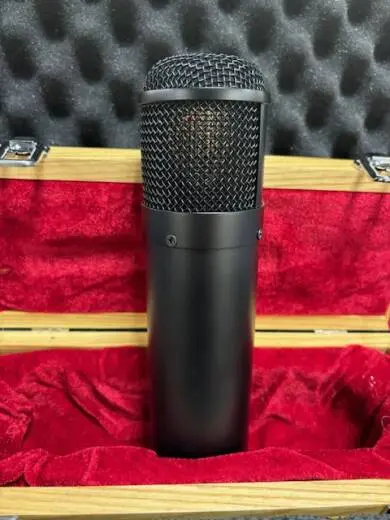 ART Pro Audio - T4 ART 2