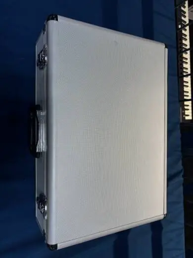 ART Pro Audio - T4 ART 2