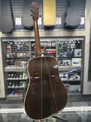 Martin D-35 2