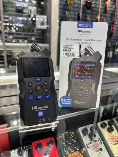 Zoom - H4 ESSENTIAL