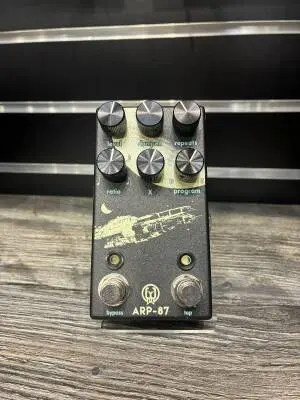 Walrus Audio - ARP-87