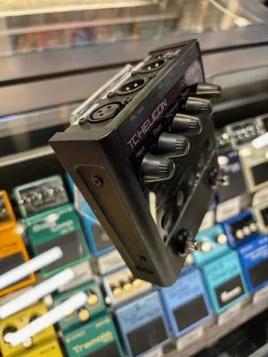 TC-Helicon - VOICETONE C1 2