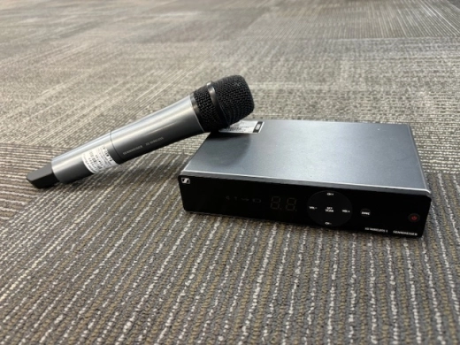 Sennheiser - XSW 1-835