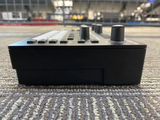 Roland - MC-101 3