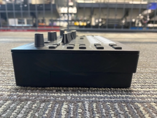 Roland - MC-101 5