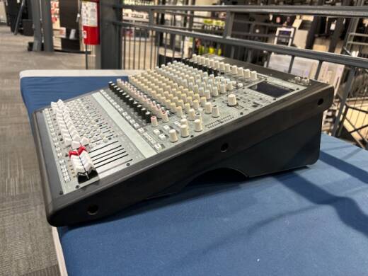 Korg - MW1608 2