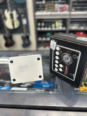 Electro-Harmonix Lester G Deluxe Rotary Speaker Pedal Electro-Harmonix Lester G Deluxe Rotary Speaker Pedal