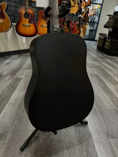 Martin Guitars - DX JOHNNY CASH 2