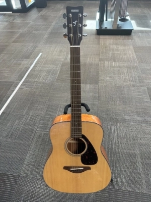 Yamaha - FG800