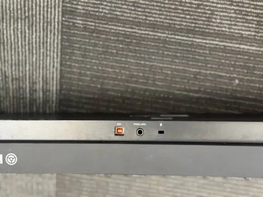 Native Instruments - KONTROL A49 2