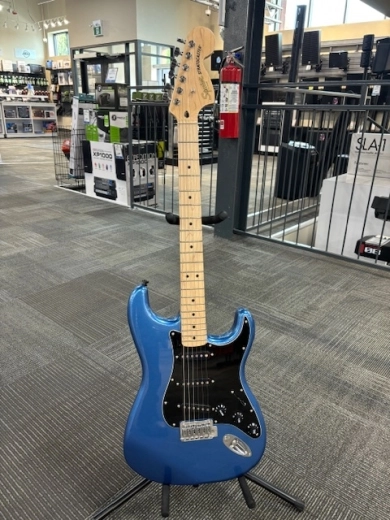 Squier -  Affinity Stratocaster Lake Placid Blue 2