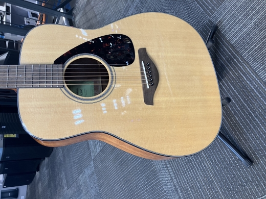 Gear Hunter | Yamaha - FG800