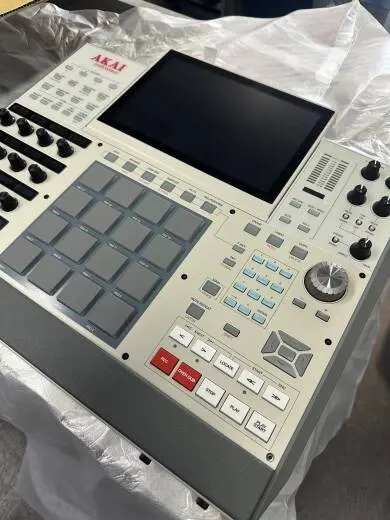 Akai - MPC X SE