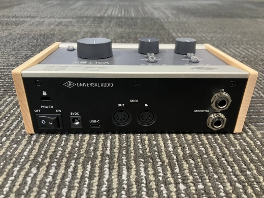 Universal Audio - UA-VOLT276 4