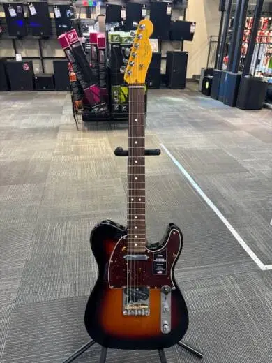 Fender - 011-3940-700 2
