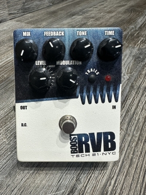 Gear Hunter | TECH 21 BOOST/REVERB PEDAL