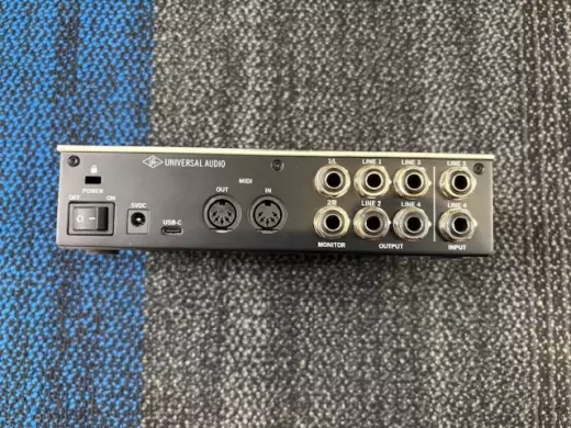 Universal Audio - UA-VOLT4 2