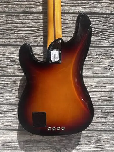 Fender - 019-9102-712 2