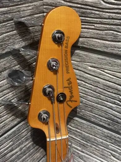 Fender - 019-9102-712 2