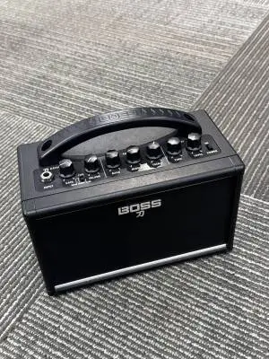 BOSS KATANA MINI AMPLIFIER