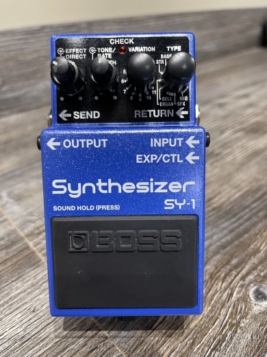 BOSS SYNTHESIZER PEDAL