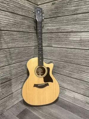 TAYLOR GRAND AUDITORIUM SPRUCE/SAPELE 2