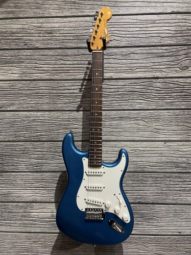 Squier - Classic Vibe Strat - Lake Placid Blue 2