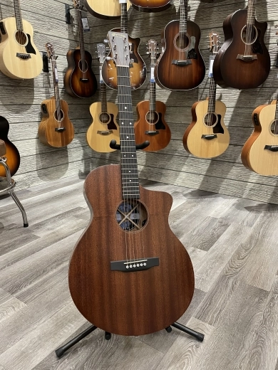 Martin Guitars - SC-10E-02 2
