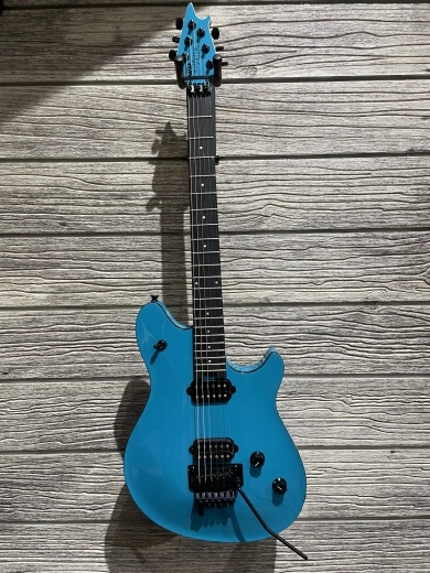 EVH WOLFGANG SPECIAL MIAMI BLUE 2