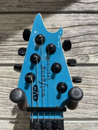 EVH WOLFGANG SPECIAL MIAMI BLUE 3