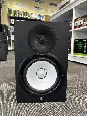Store Special Product - Yamaha - HS8