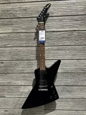 GIBSON 80S EXPLORER EBONY WITH CASE 3