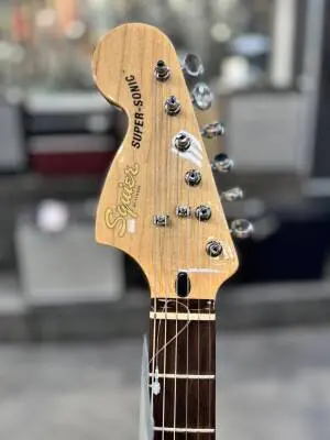 Squier CV Super Sonic Pink 2