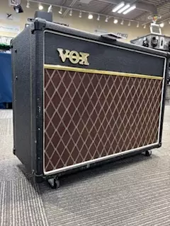 Store Special Product - Vox - AC15C1