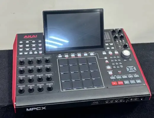 Akai - MPC X