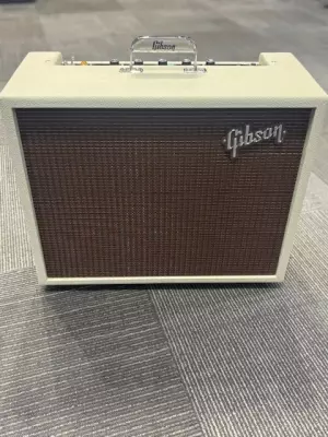 GIBSON FALCON 20