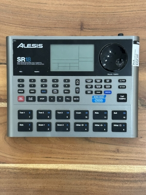Alesis SR-18 - 24 Bit Stereo Drum Machine | Long & McQuade