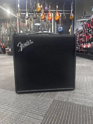 FENDER MUSTANG LT50