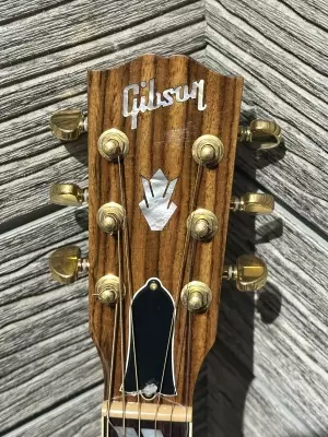 GIBSON SONGWRITER NATURAL W/CS 5