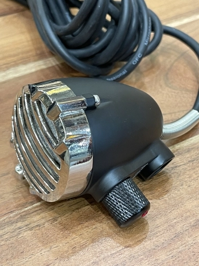 APEX DELUXE HARMONICA MIC W/VOLUME KNOB