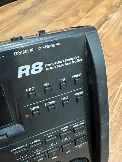 ZOOM R8 ZOOM 8 TRACK RECORDER/INTERFACE 2
