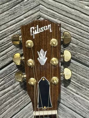 GIBSON SONGWRITER CUTAWAY-NATURAL W/CS 5