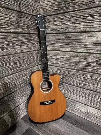 Martin Guitars - 000CJR-10E V1 2